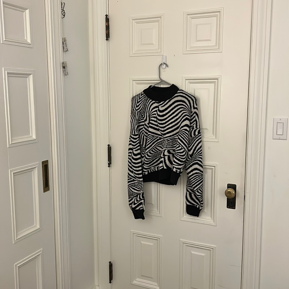 Black and White Sweater Large Brand New